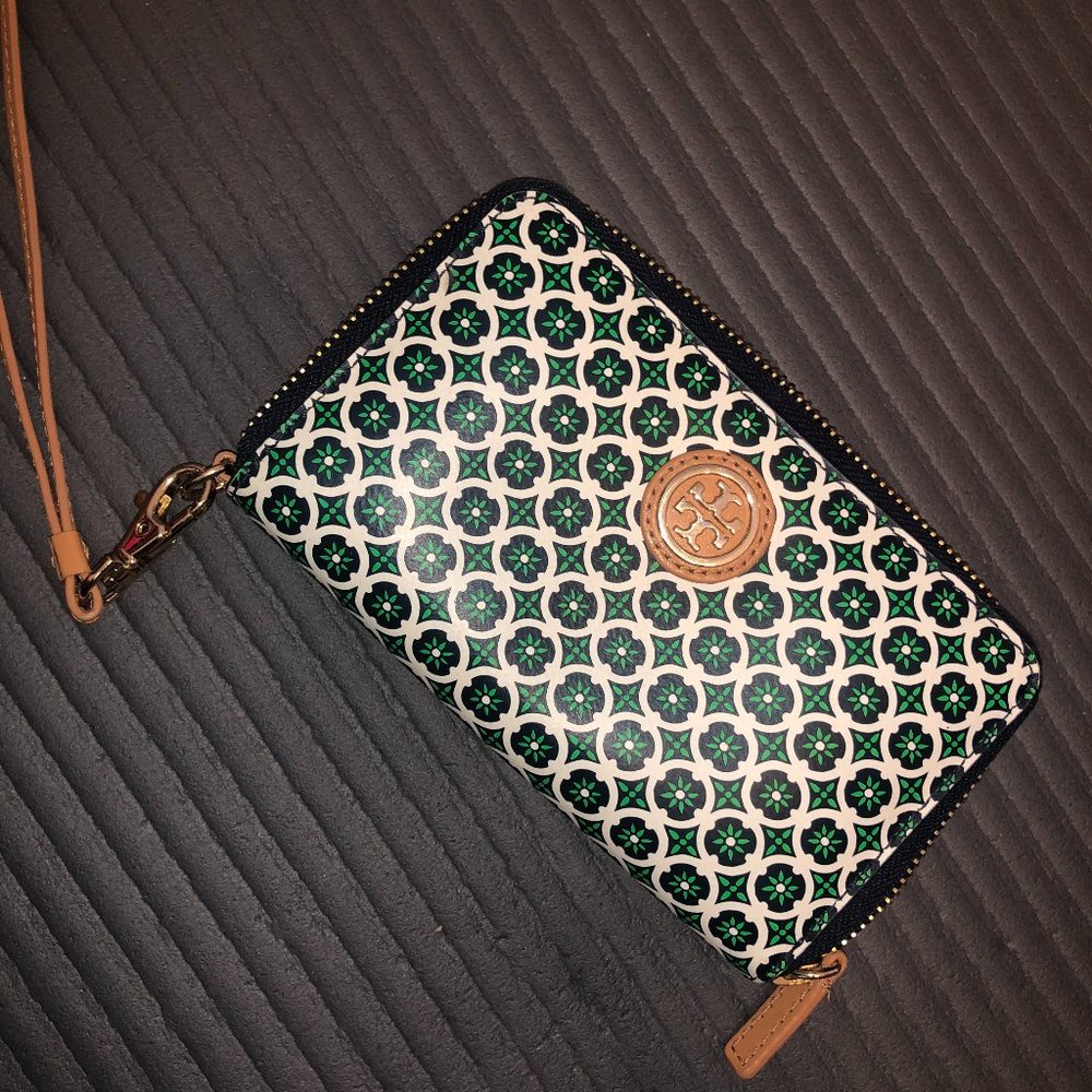 TORY BURCH CLUTCH, CARD HOLDER, WALLET